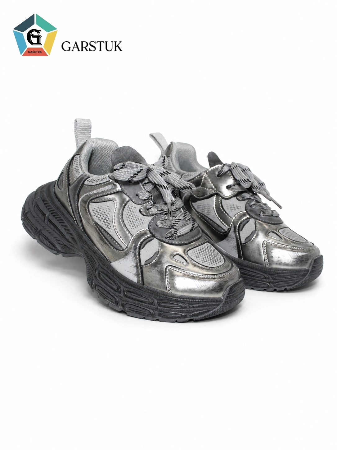 Children’s sneakers — G24680