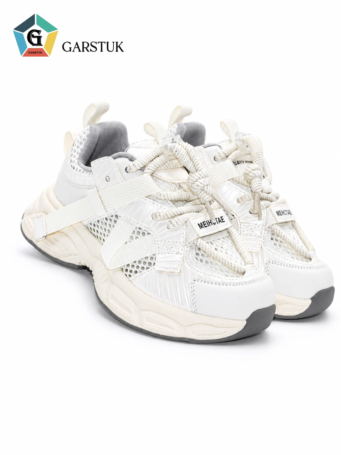 Children’s sneakers — G25338